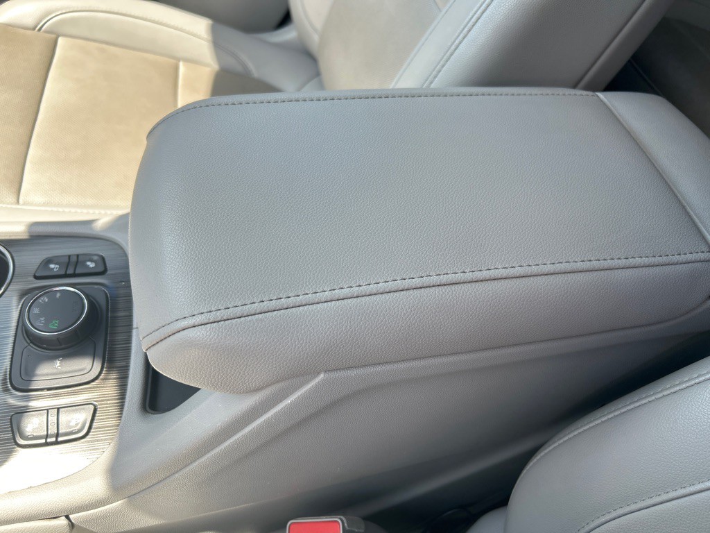 2021 GMC Acadia Image 16