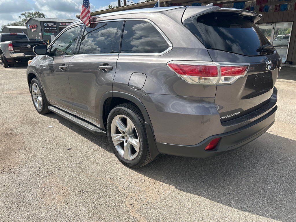 2015 Toyota Highlander Image 7