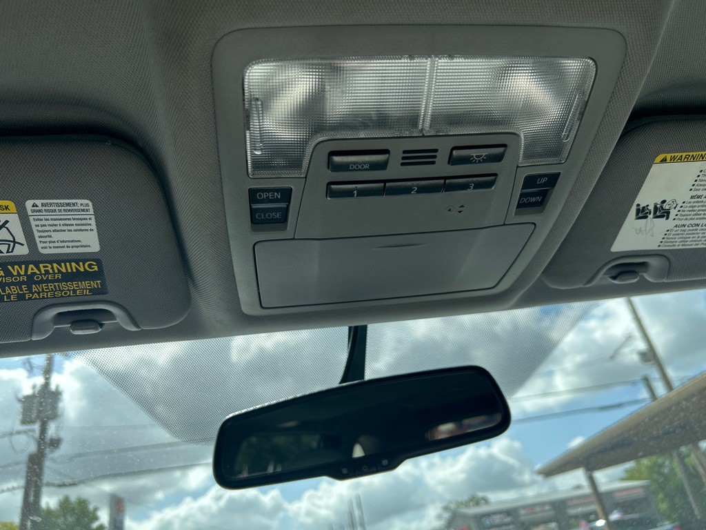 2015 Toyota Highlander Image 22