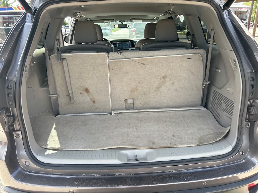 2015 Toyota Highlander Image 28