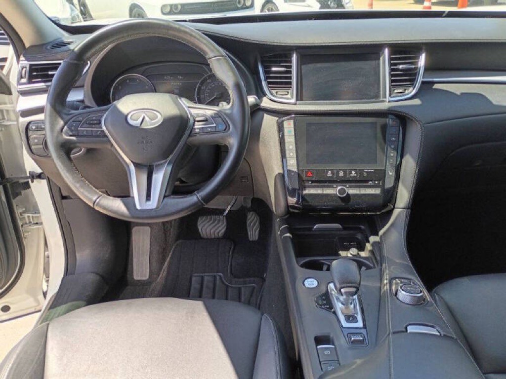 2021 INFINITI QX50 Image 17