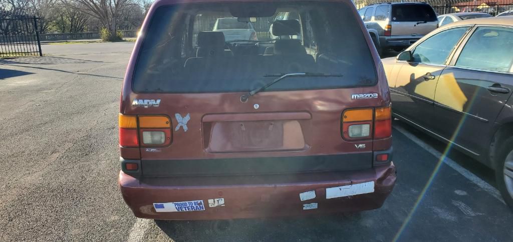 1996 Mazda MPV Image 3
