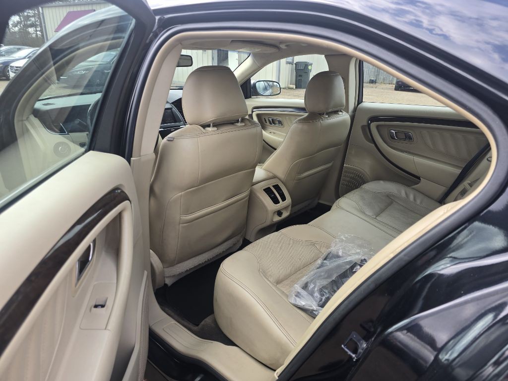 2013 Ford Taurus Image 7
