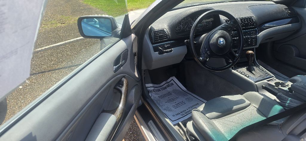 2004 BMW 3 Series Image 2