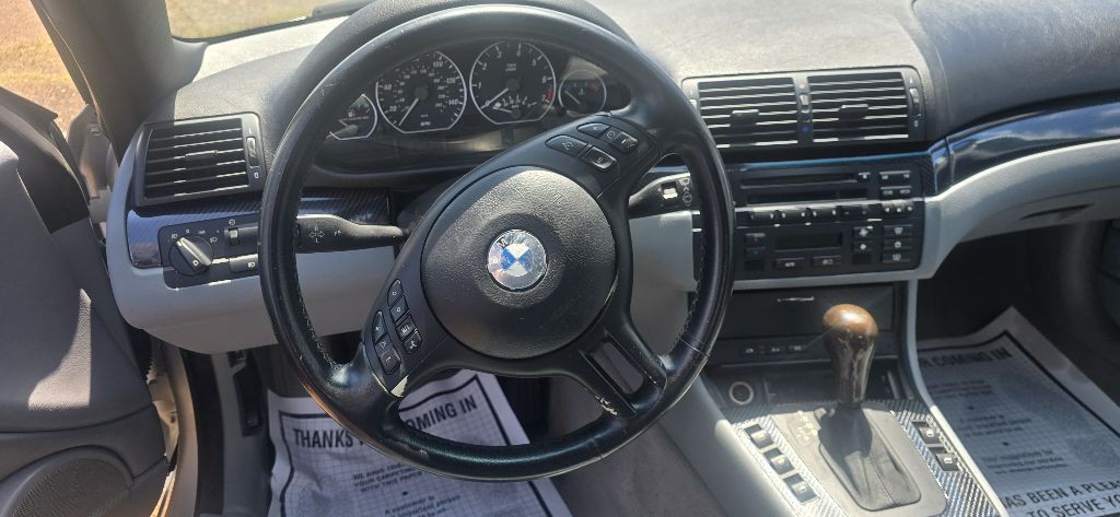 2004 BMW 3 Series Image 23