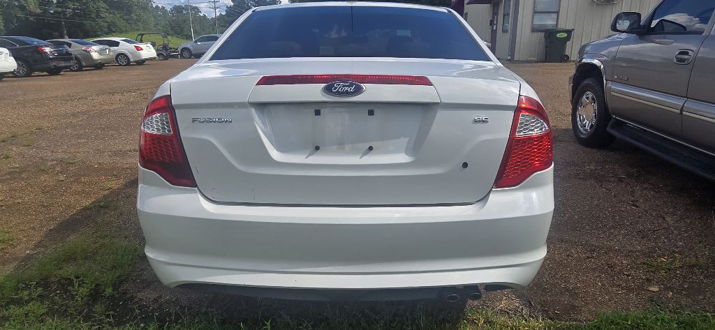 2010 Ford Fusion Image 3
