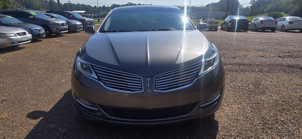2014 Lincoln MKZ Image 2