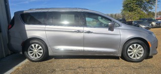 Image for 2018 Chrysler Pacifica Touring L ID: 6824643