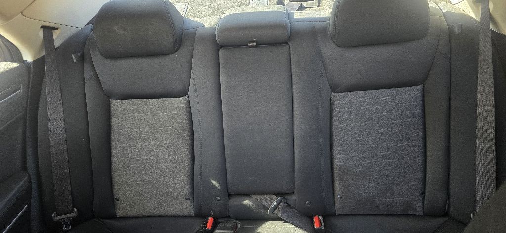 2019 Chrysler 300 Image 8