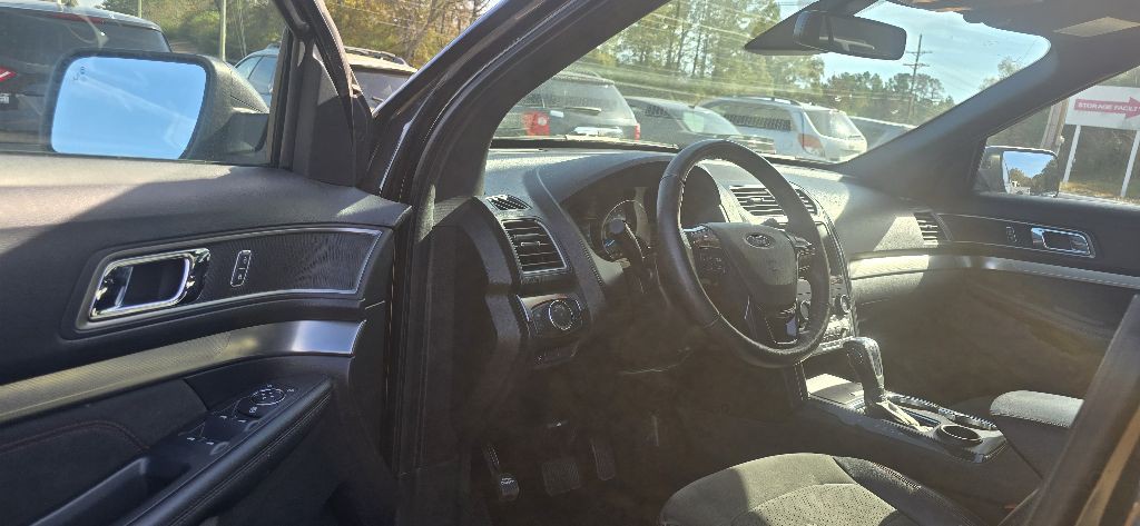 2018 Ford Explorer Image 5