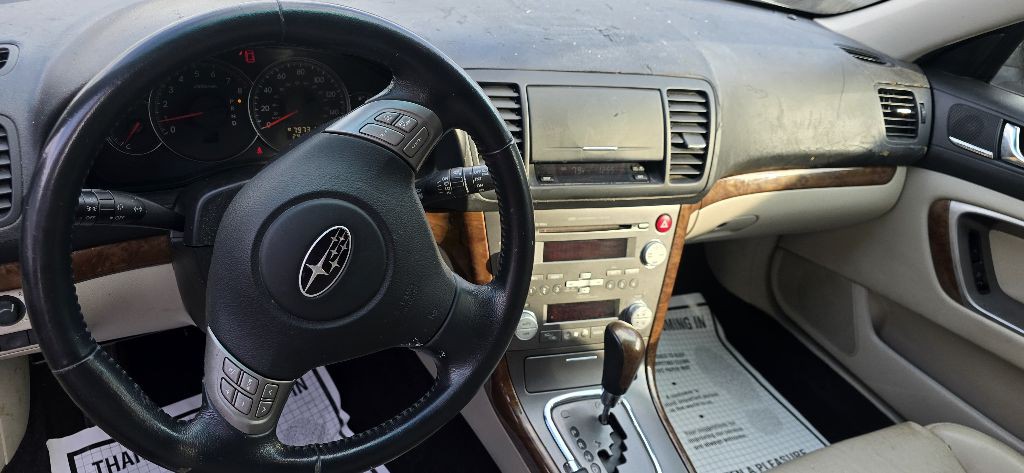 2009 Subaru Outback Image 7