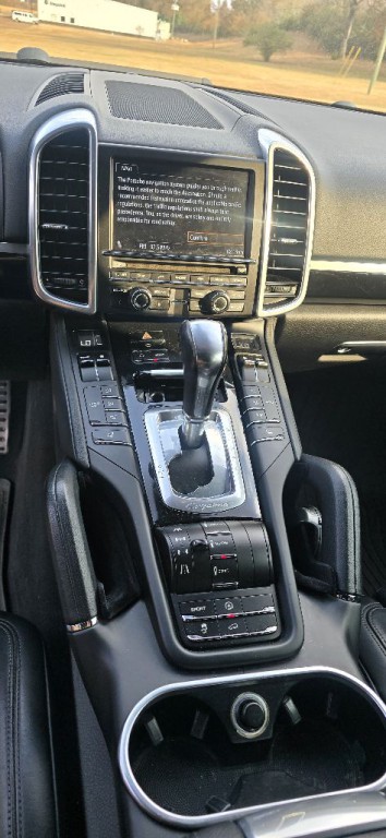 2011 Porsche Cayenne Image 7