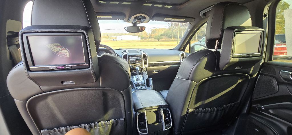 2011 Porsche Cayenne Image 15