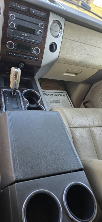 2011 Ford Expedition Image 7