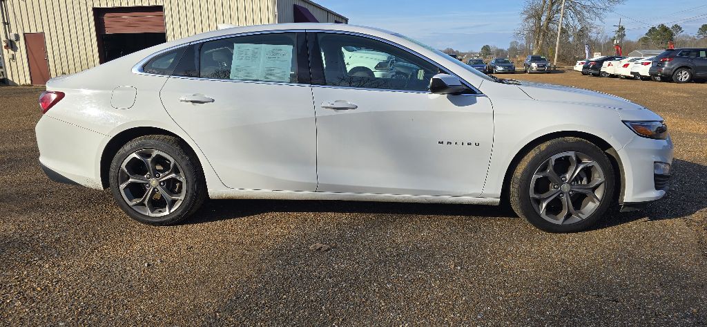 2020 Chevrolet Malibu Image 4