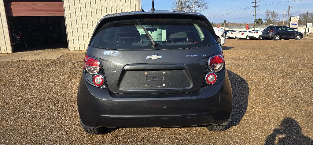 2014 Chevrolet Sonic Image 17