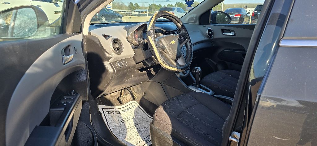 2014 Chevrolet Sonic Image 20