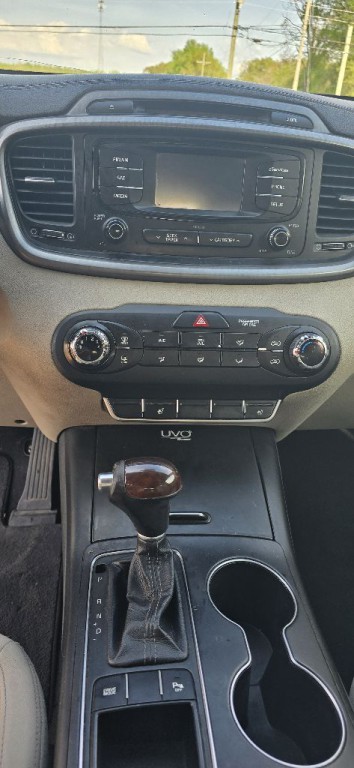 2016 Kia Sorento Image 7