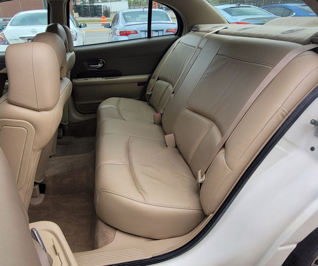 2004 Buick LeSabre Image 10