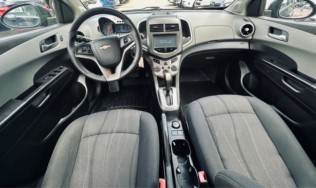 2014 Chevrolet Sonic Image 11