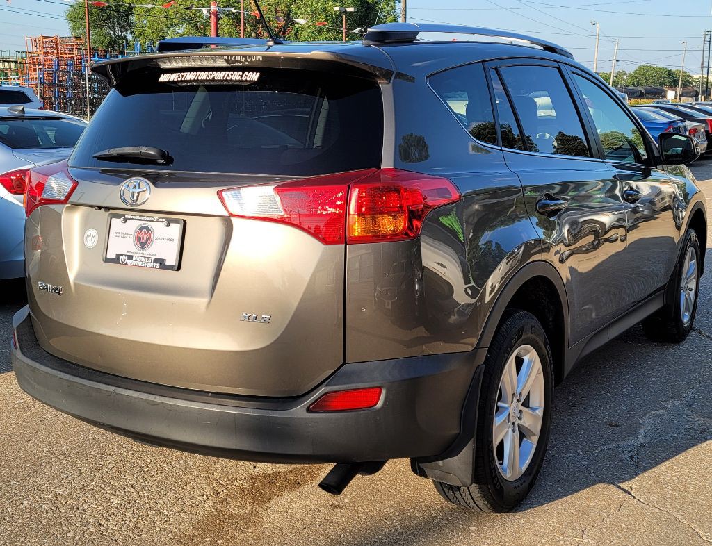 2013 Toyota Rav4 Image 4