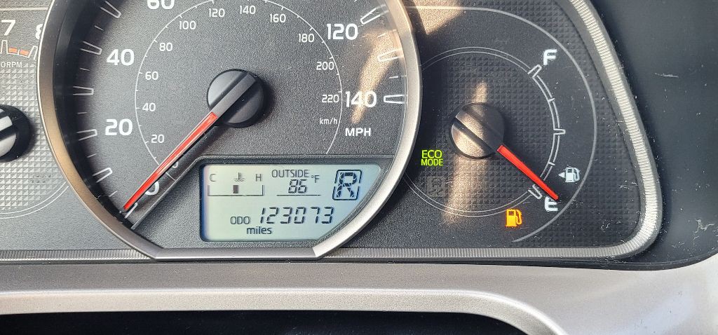 2013 Toyota Rav4 Image 16