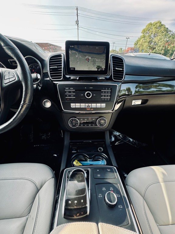 2017 Mercedes-Benz GLE-Class Image 16
