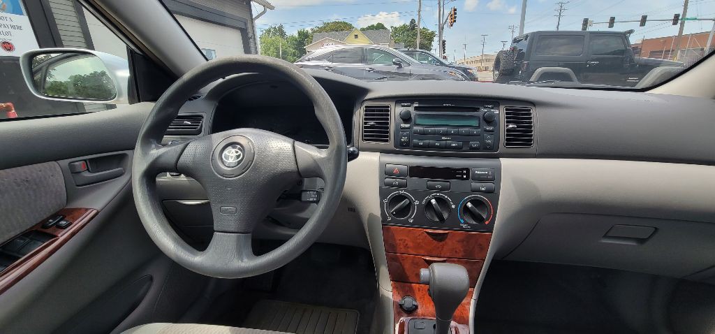 2007 Toyota Corolla Image 13