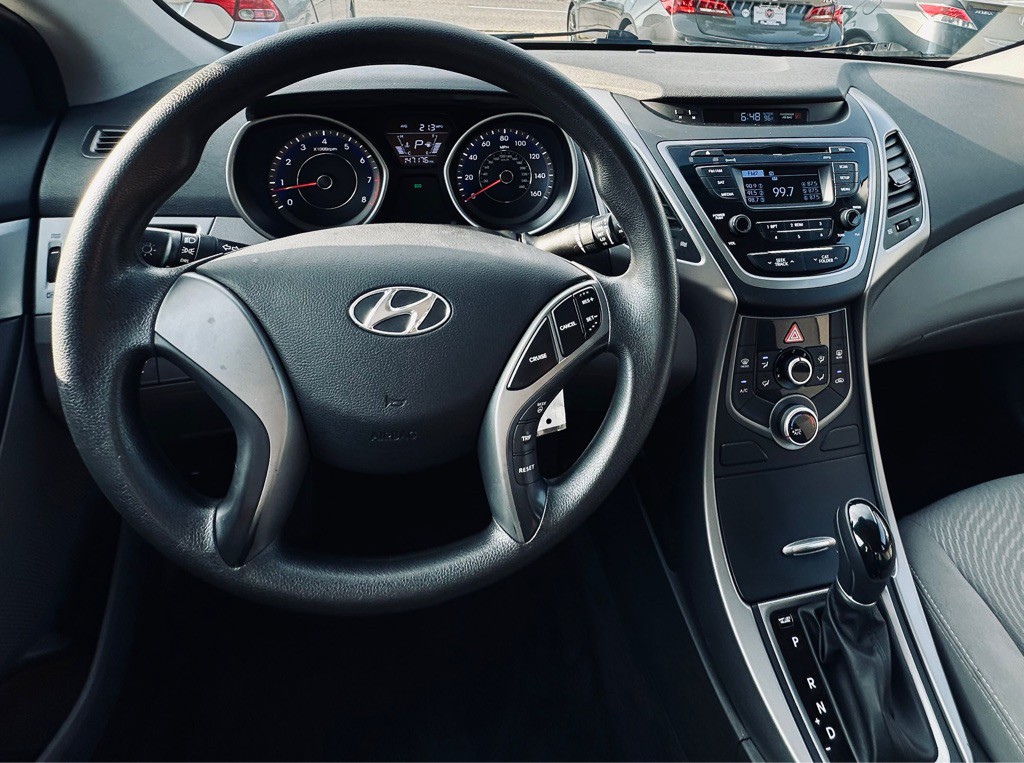 2014 Hyundai Elantra Image 12