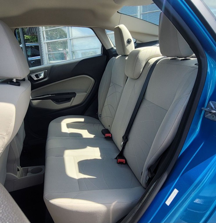 2014 Ford Fiesta Image 10