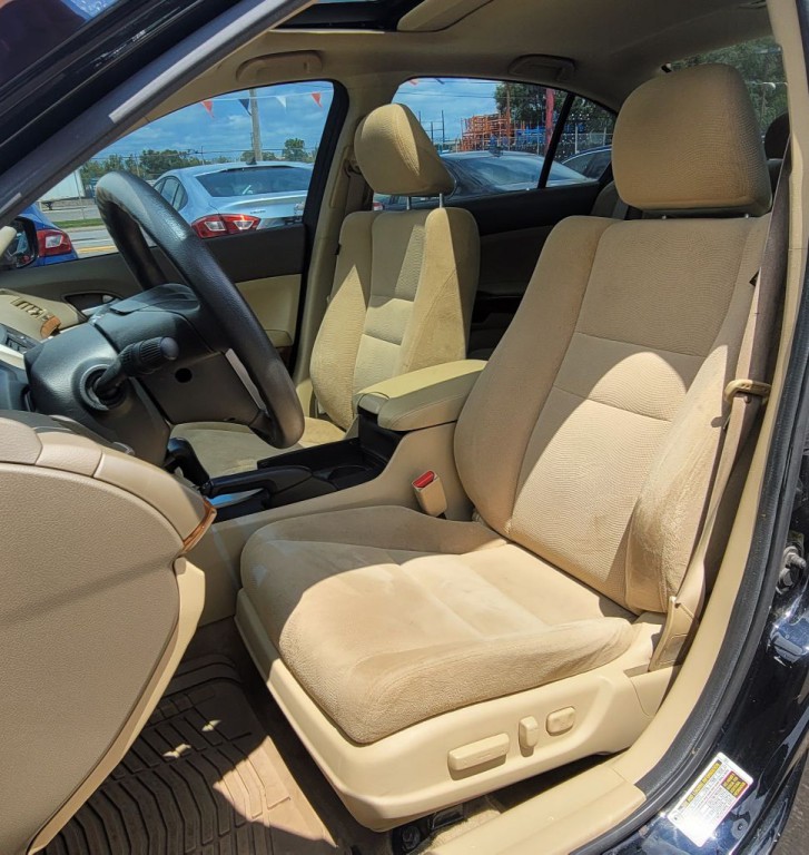 2010 Honda Accord Image 9