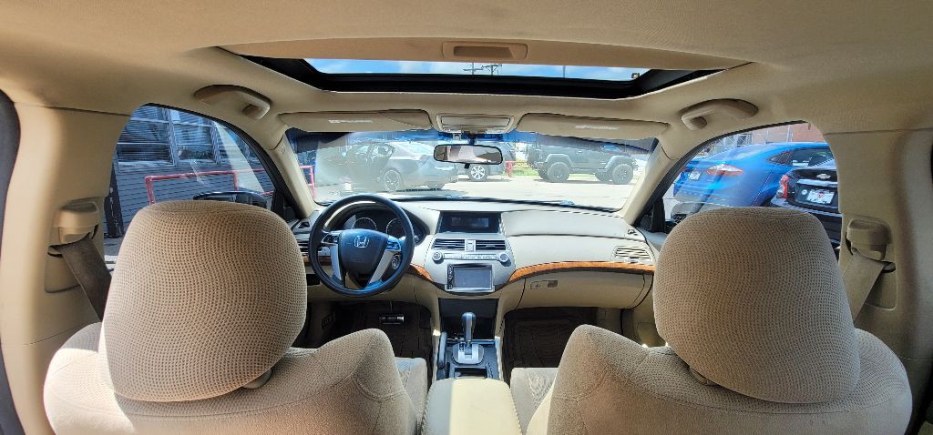 2010 Honda Accord Image 12
