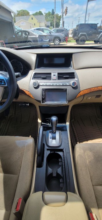 2010 Honda Accord Image 13