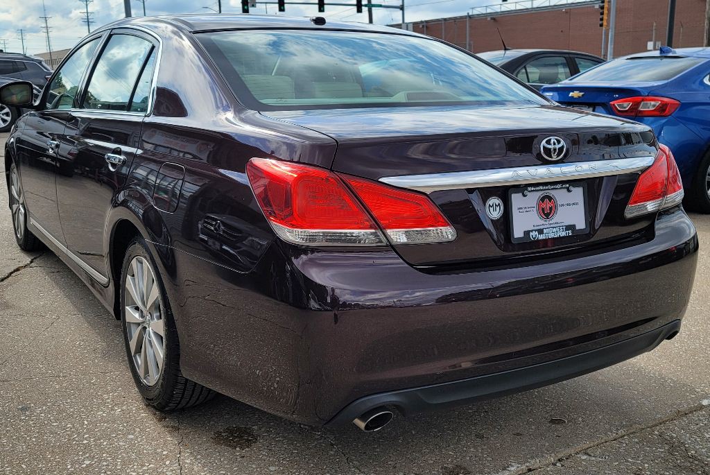 2011 Toyota Avalon Image 6