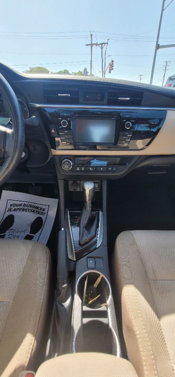 2016 Toyota Corolla Image 14