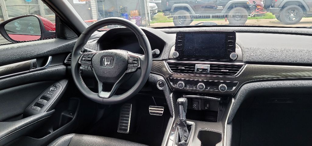 2018 Honda Accord Image 14