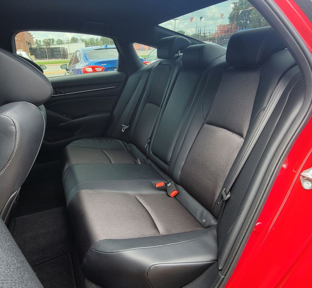 2018 Honda Accord Image 10