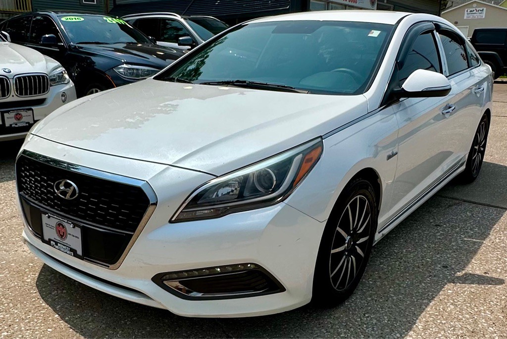 2016 Hyundai Sonata Image 1