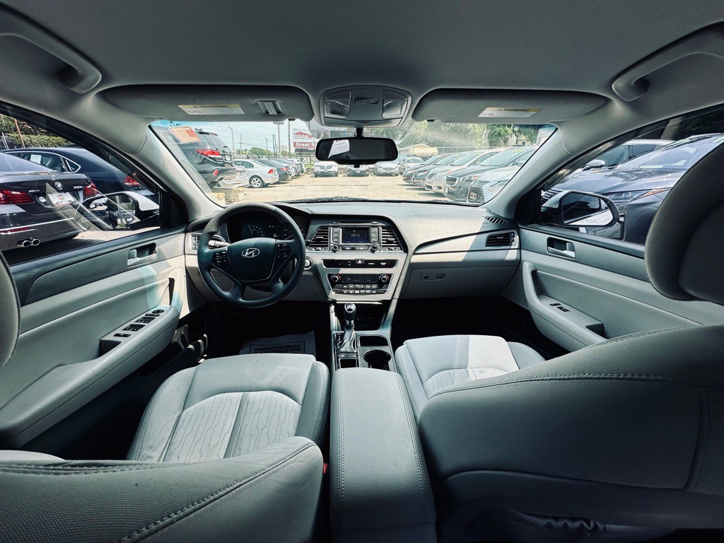 2016 Hyundai Sonata Image 8