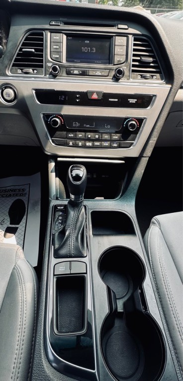 2016 Hyundai Sonata Image 10