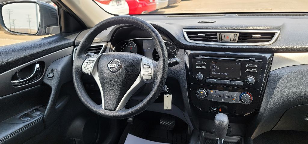 2016 Nissan Rogue Image 15