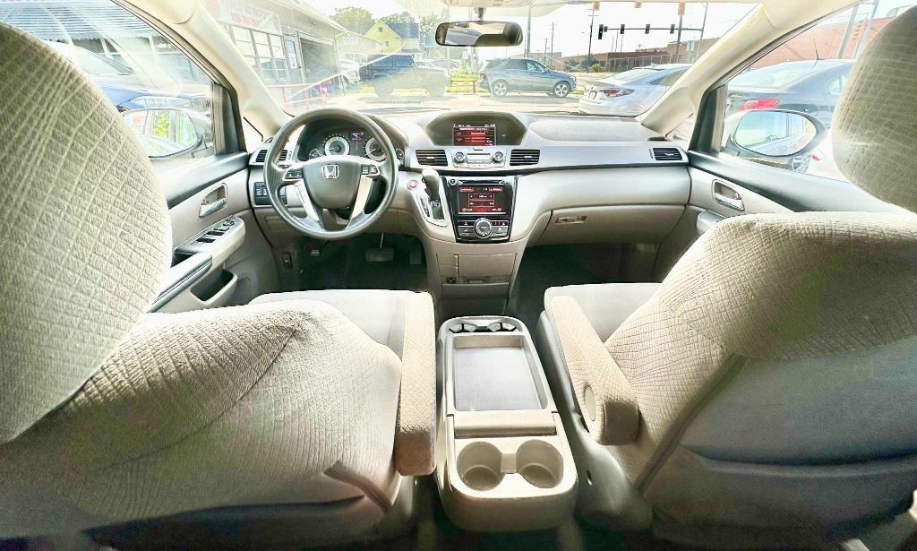 2016 Honda Odyssey Image 13