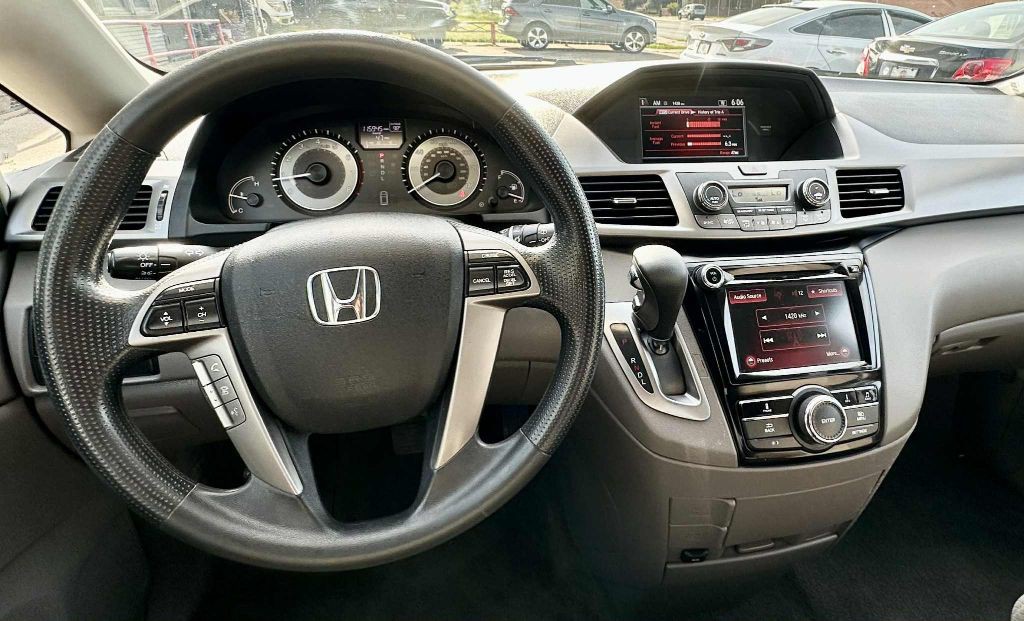 2016 Honda Odyssey Image 15