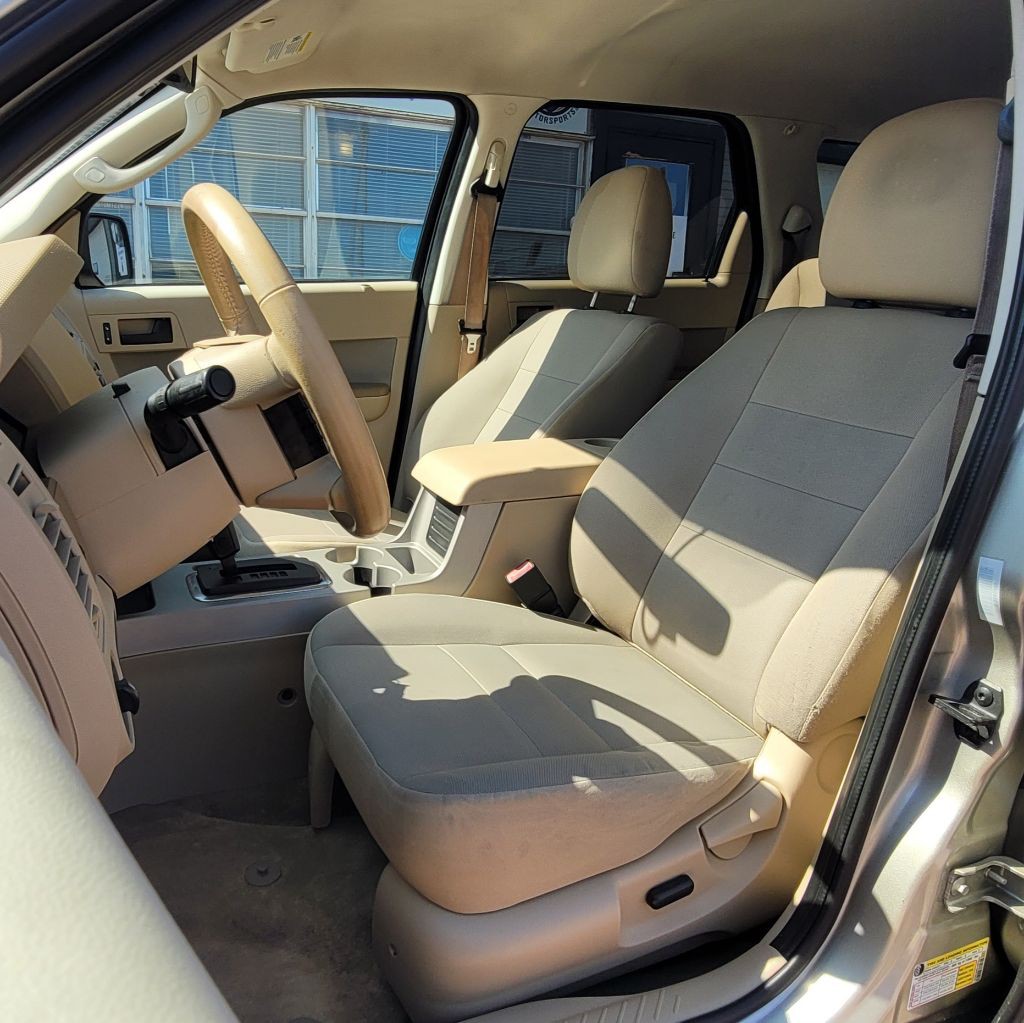 2011 Ford Escape Image 37