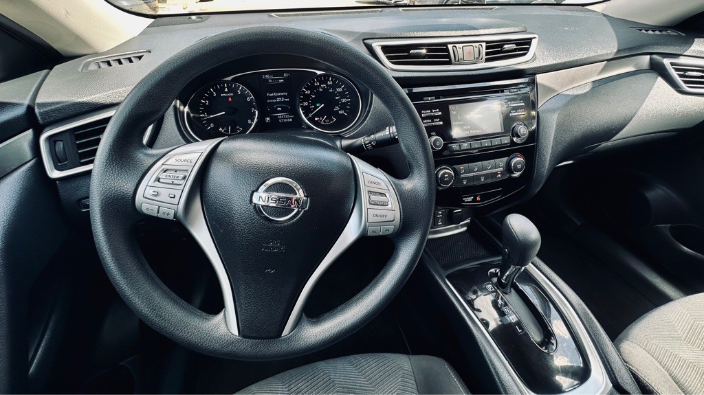 2016 Nissan Rogue Image 14