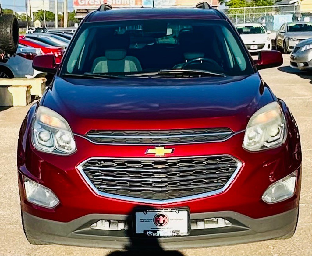 2017 Chevrolet Equinox Image 2