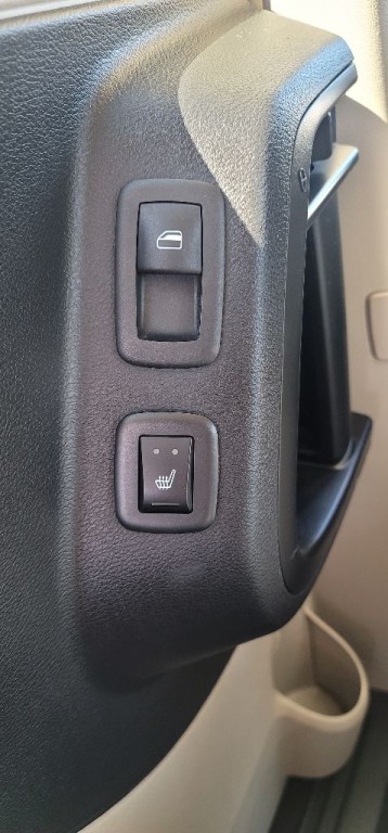 2014 Chrysler Town & Country Image 21