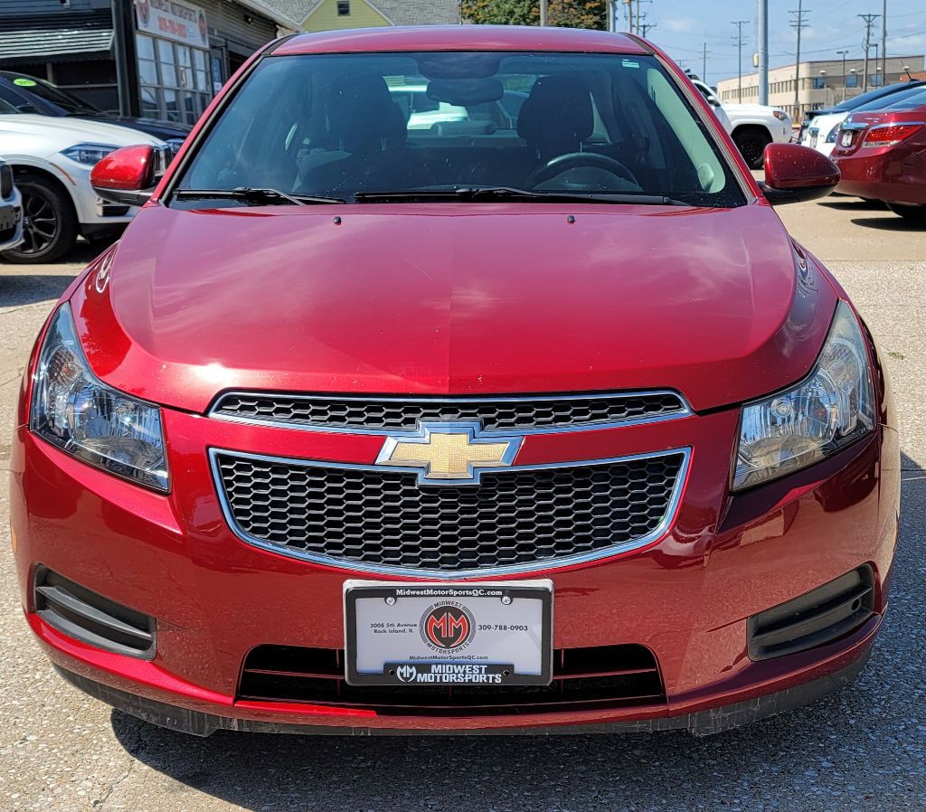 2014 Chevrolet Cruze Image 2