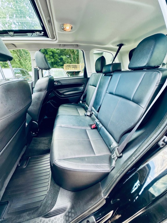 2018 Subaru Forester Image 10