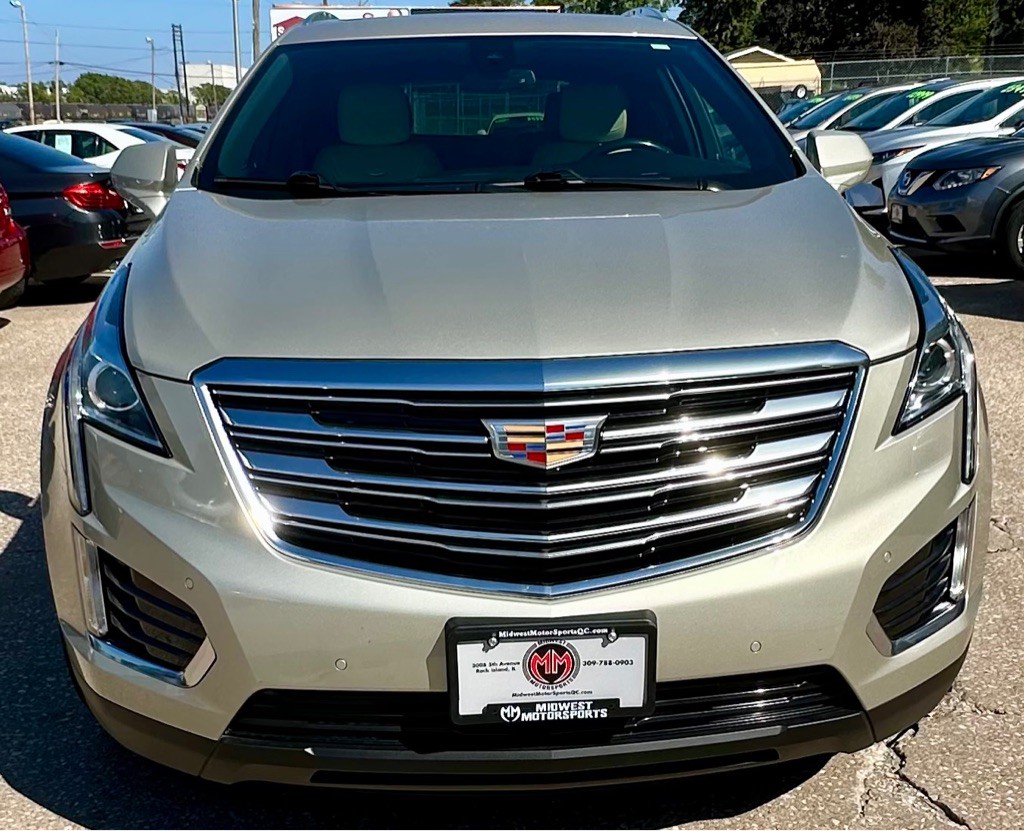 2017 Cadillac XT5 Image 2